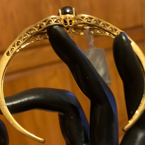 Thai black spinel oval 6.26 ct adjustable cuff - Picture 4 of 4